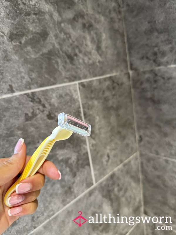 Pretty Goddess Razor👸🏽