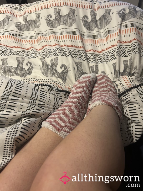 Pretty In Pink Fluffy Socks