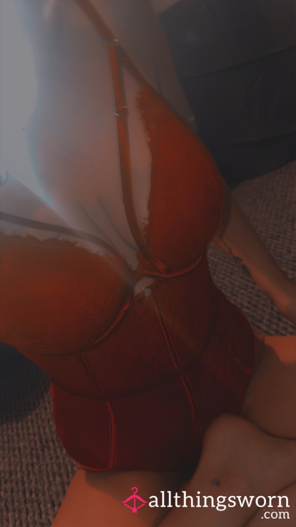 Pretty In Red💋