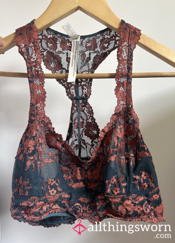 Pretty Lace Bralet🩷