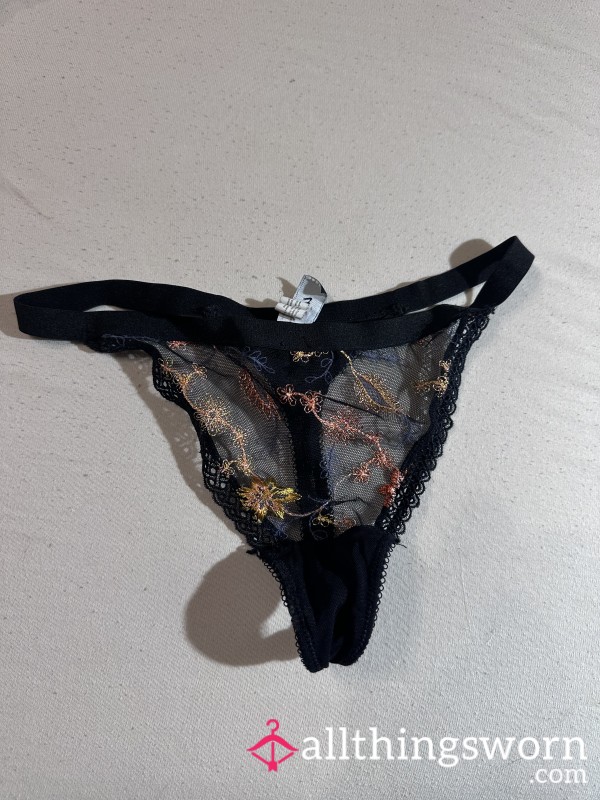 Pretty Lace Thong
