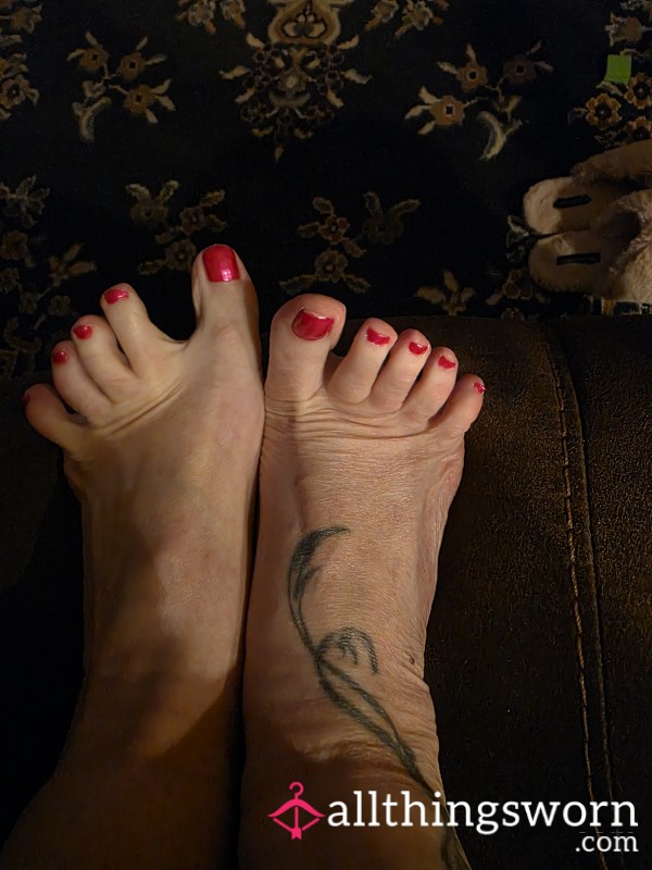 Pretty Little Feet
