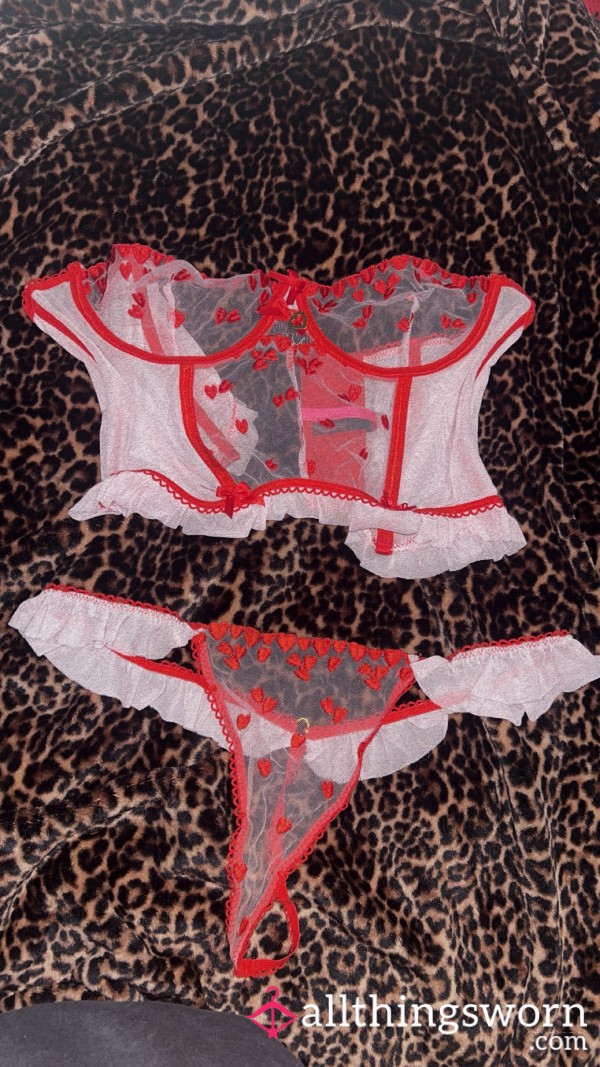 Pretty Little V-Day Set, Ready To Be Spritzed With My Sweet Scent! Just For You!