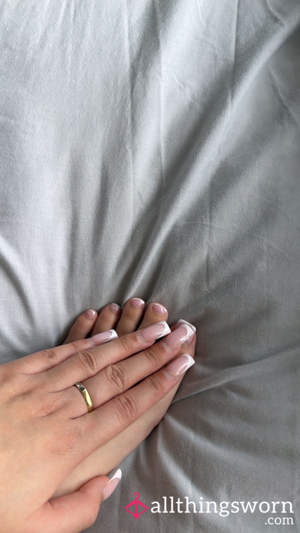 Pretty Manicure & Pedicure