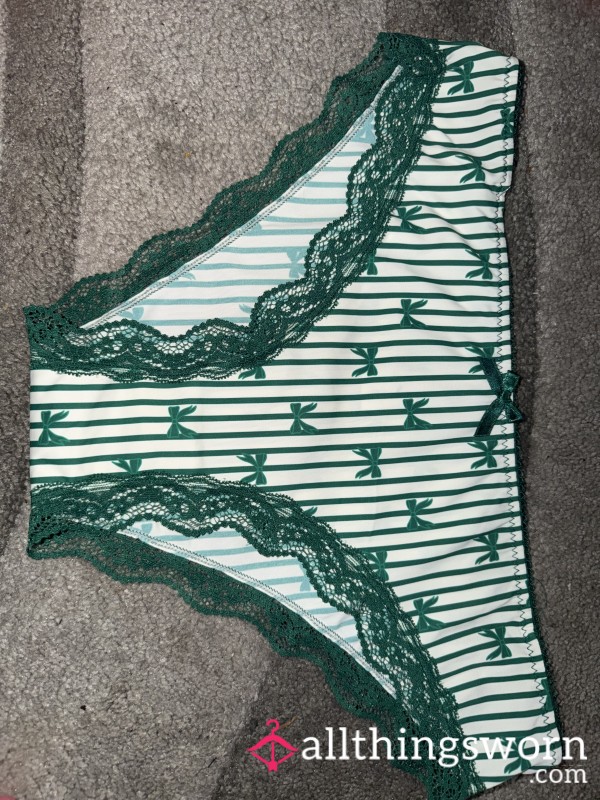 Pretty Panties💚