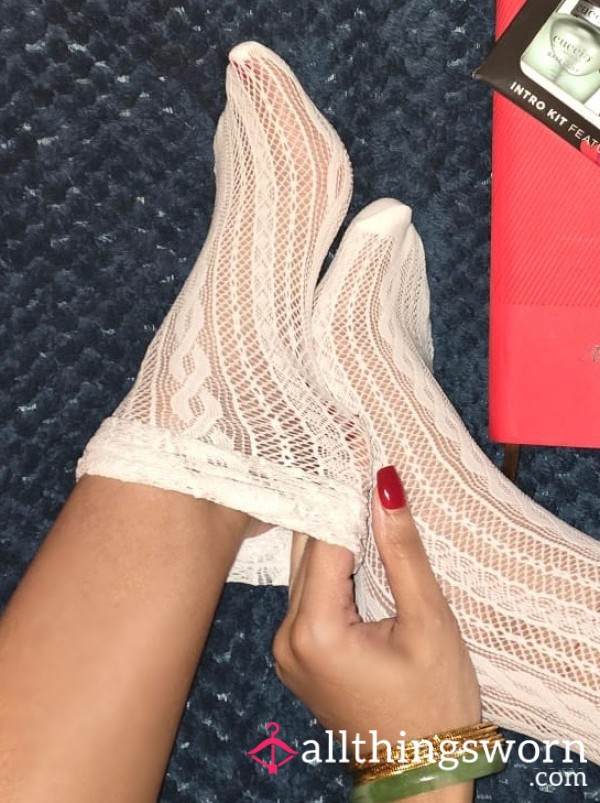 Pretty Patterned White Socks