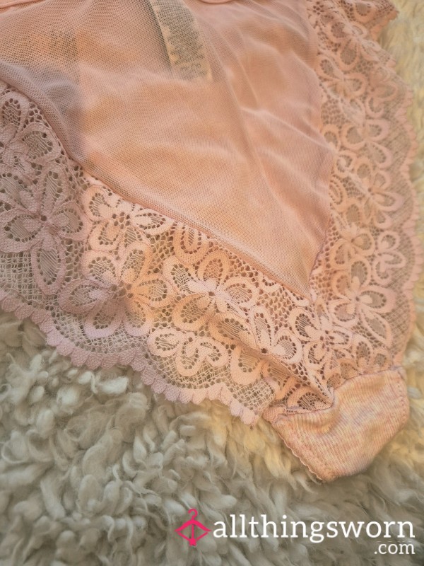 Pretty Pink Lace Panties 💗