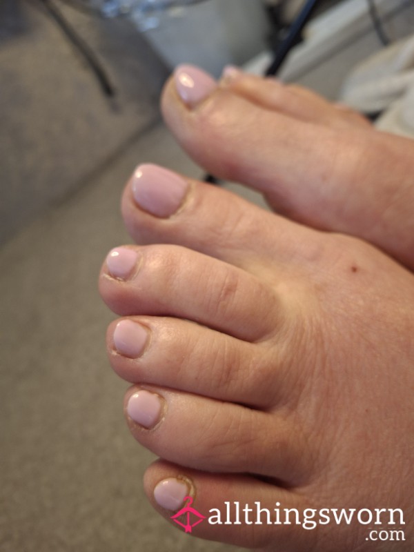 Pretty Pink Piggies