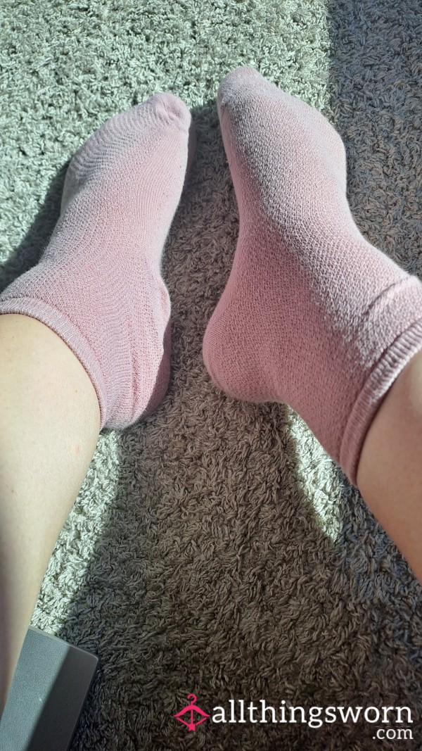 Pretty Pink Socks - Worn - Sunshine 🌞💦