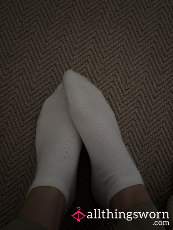 2 Day Pair Old Socks