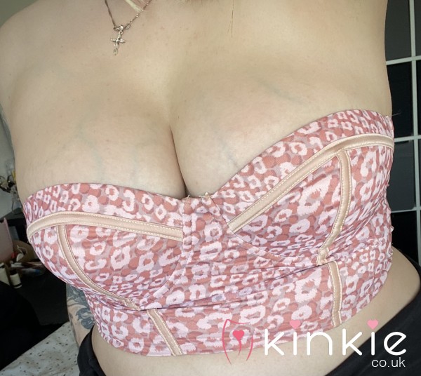 Pretty Polly Strapless Satin & Velvet Bra