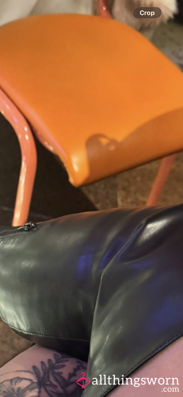 Pretty Thighs In Pretty Boots