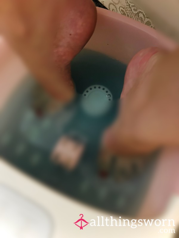 Pretty Toe Time🥀🍓🍒