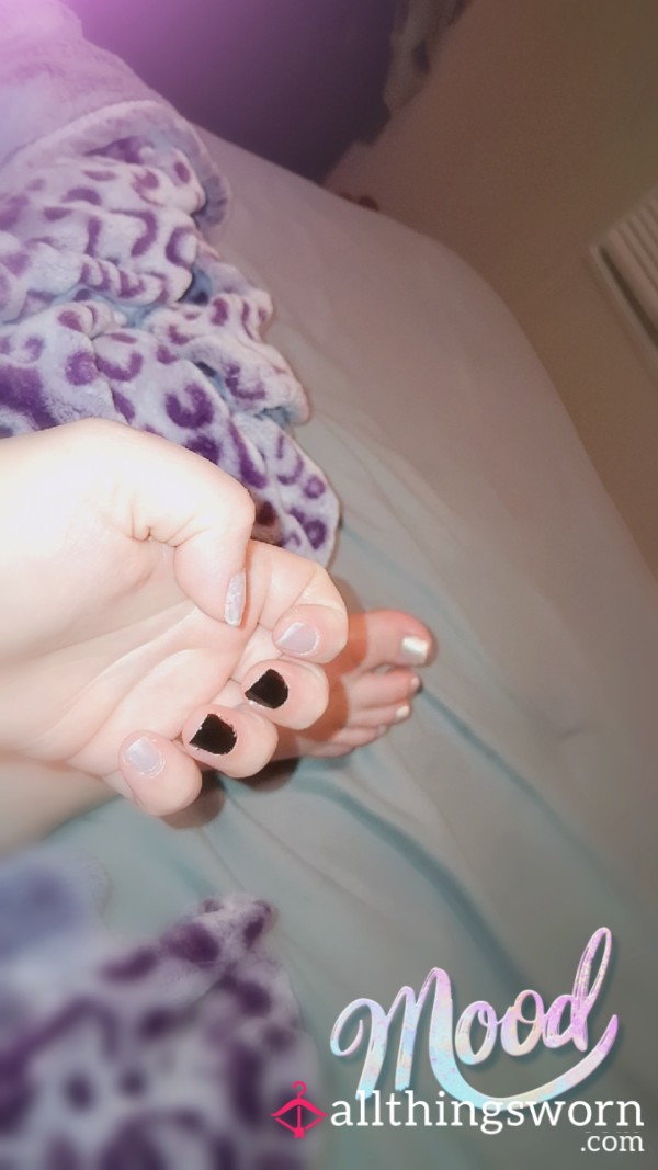 Pretty Toes & Hands.