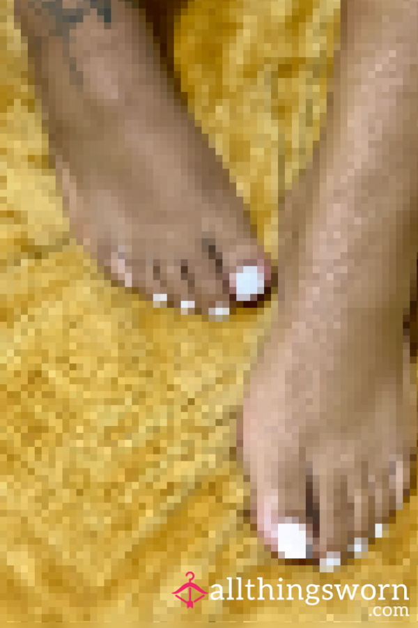 Pretty White Toes