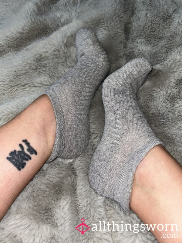 Princess Georgia’s Smelly Sweaty Socks | Proof Of Wear 📸  Grey Ankle Sports Socks