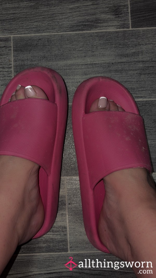 Princess Pink Sliders 🦶💖