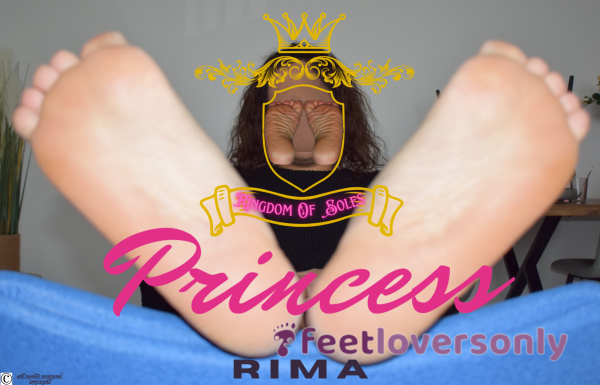 PRINCESS RIMA-wide Meaty Arabic Soles On Chair