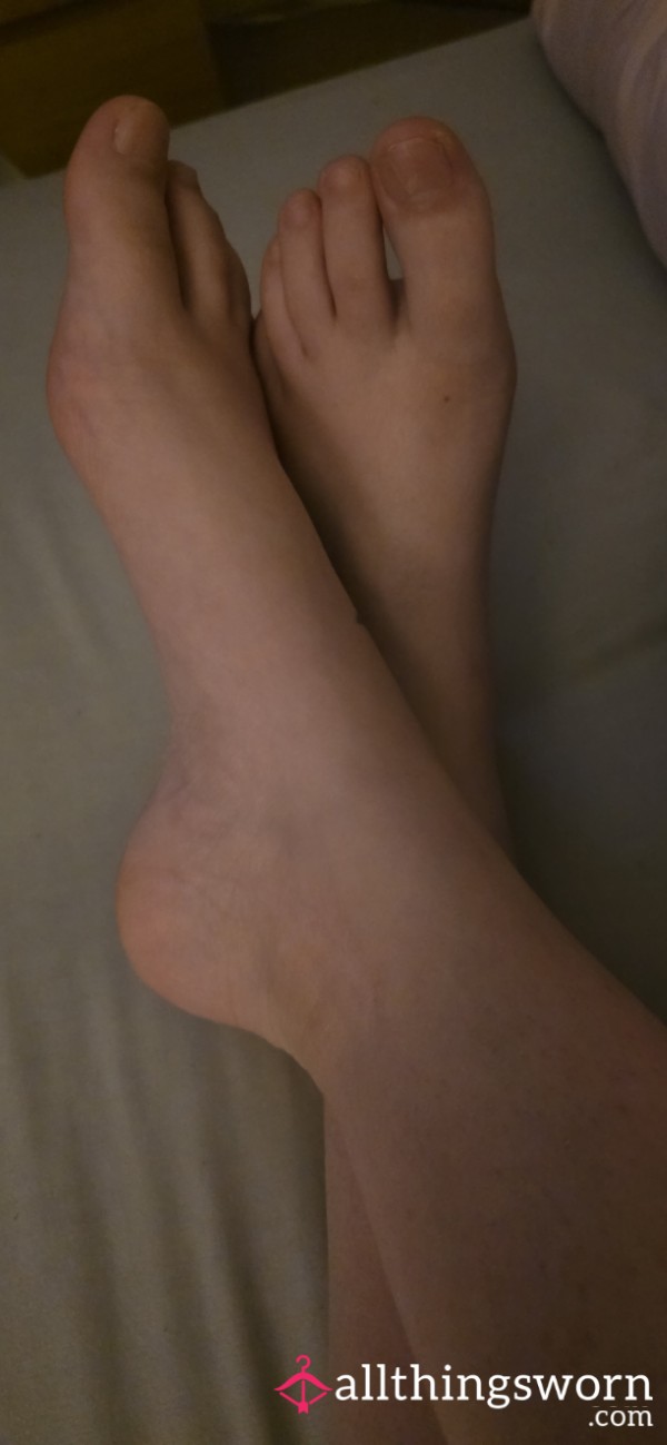 PrincessRuby25 S**y Toes