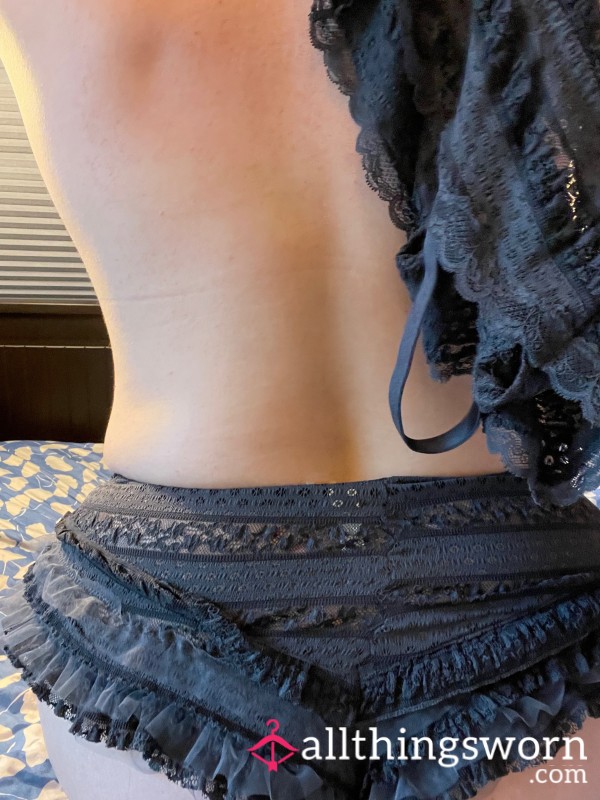 Princess’s Ruffle Pajama Set - XXL Princess Bralette And Panties 10 Pics