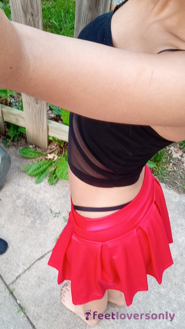 PUBLIC TEEN Upskirt Photos