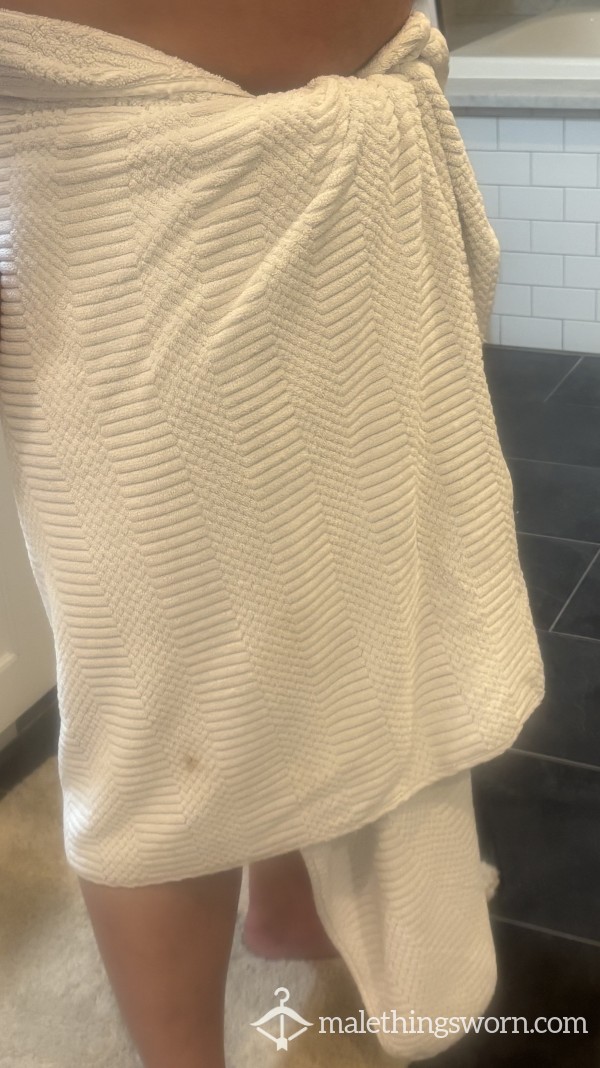 Pull The Towel, To See The Dirty Owl!