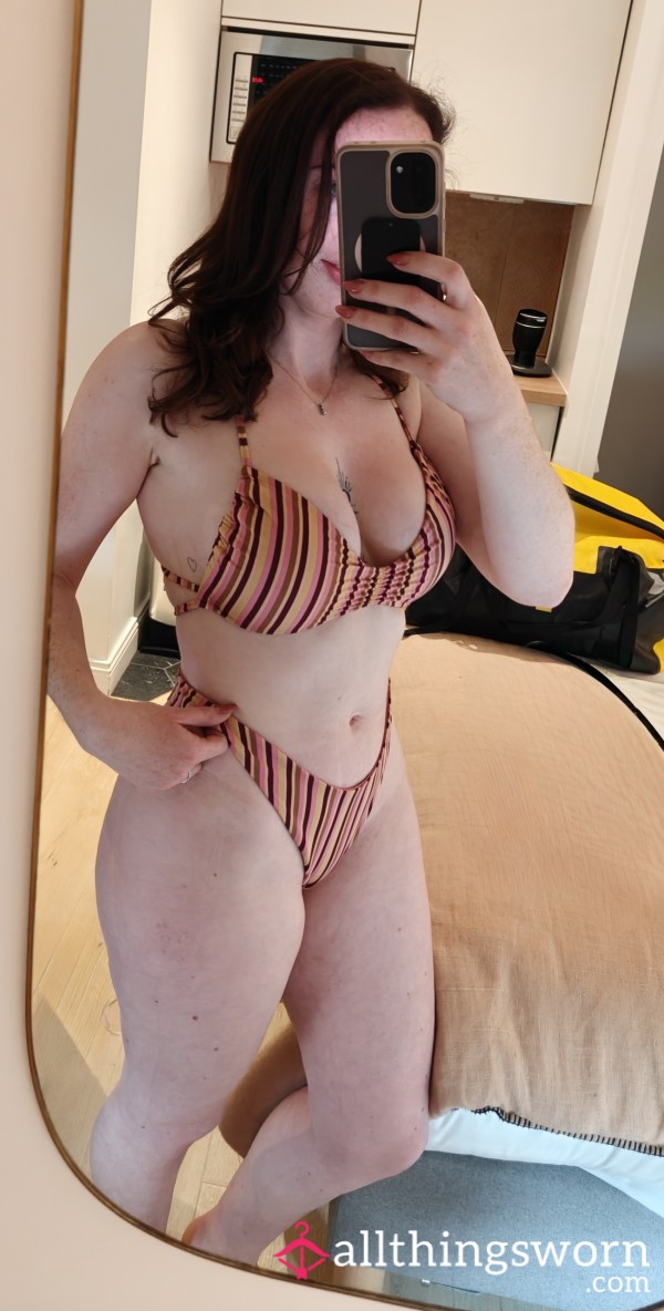 Pulling Down My Bikini And Spreading My Cheeks