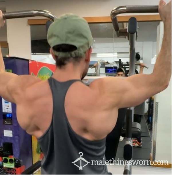 Pullups And Dips At The Gym