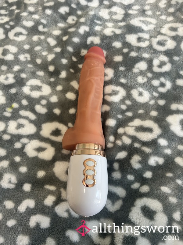 Pulsating Realistic Di**o
