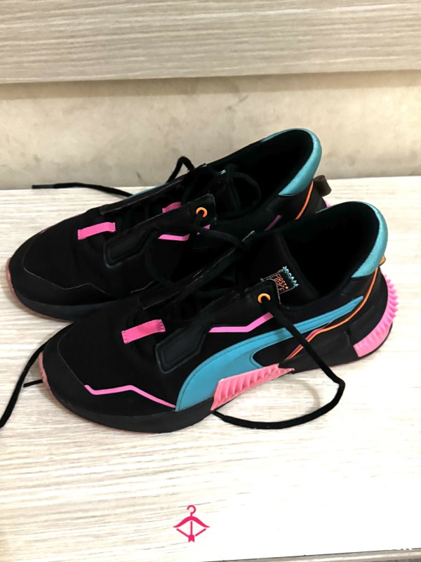 Puma Sneakers Worn At The Gym