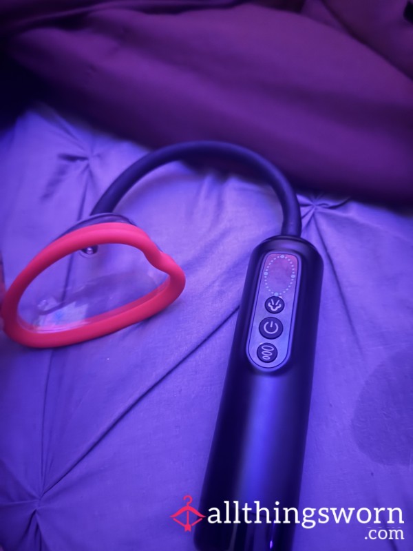 🐈 Pump Play, Close Up, Very Explicit 🔥😛.  All Swollen, Sensitive & Impossible Not To Stare At 👀 7 Pictures And Instant Vids Up For Grabs