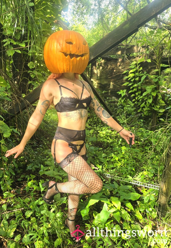 Pumpkinhead S**y Photoshoot Part 2!