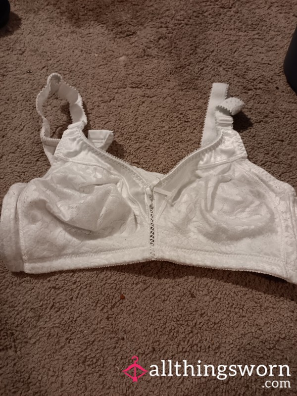 Pure Temptation – Worn White Lace Bra