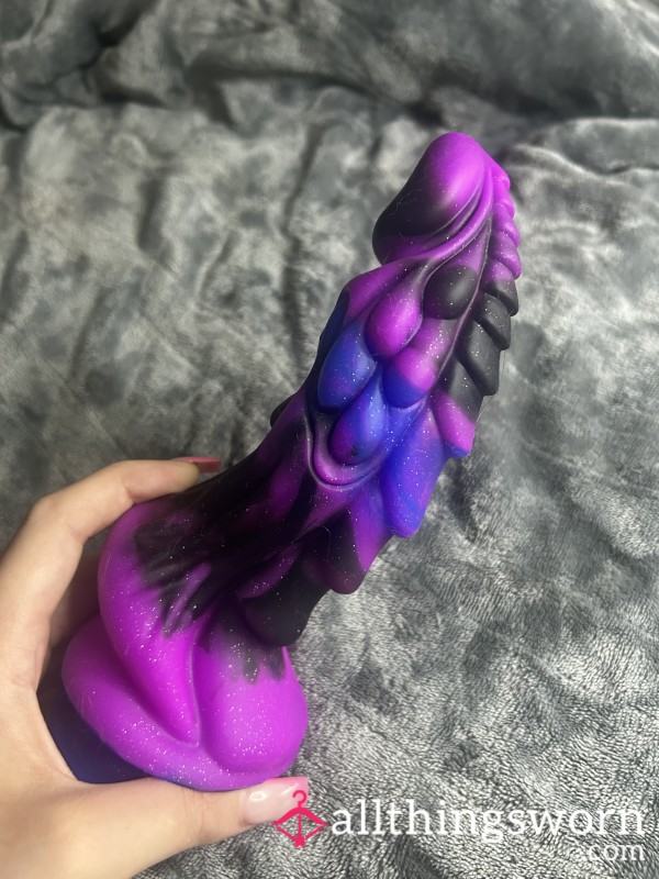 Purple & Black ‘Bad Dragon’ Di**o