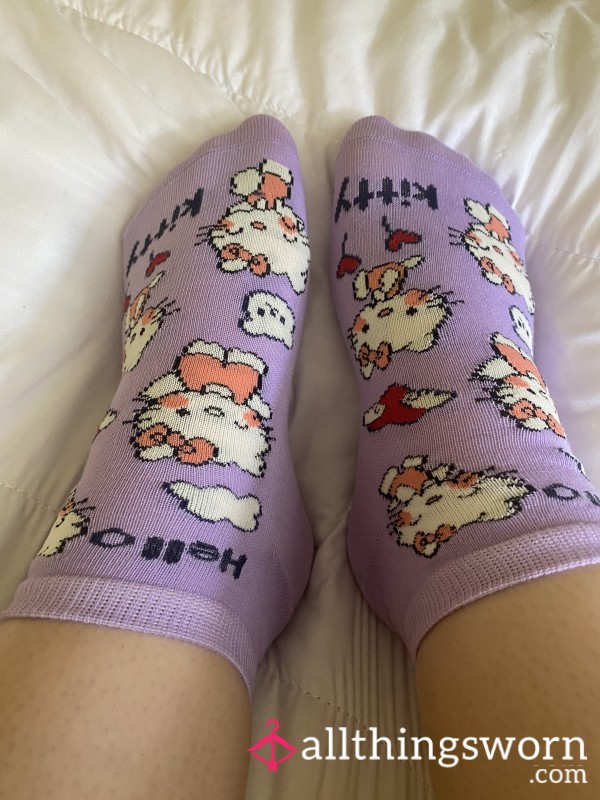 Purple Hello Kitty Ankle Socks Women’s Size 6-8
