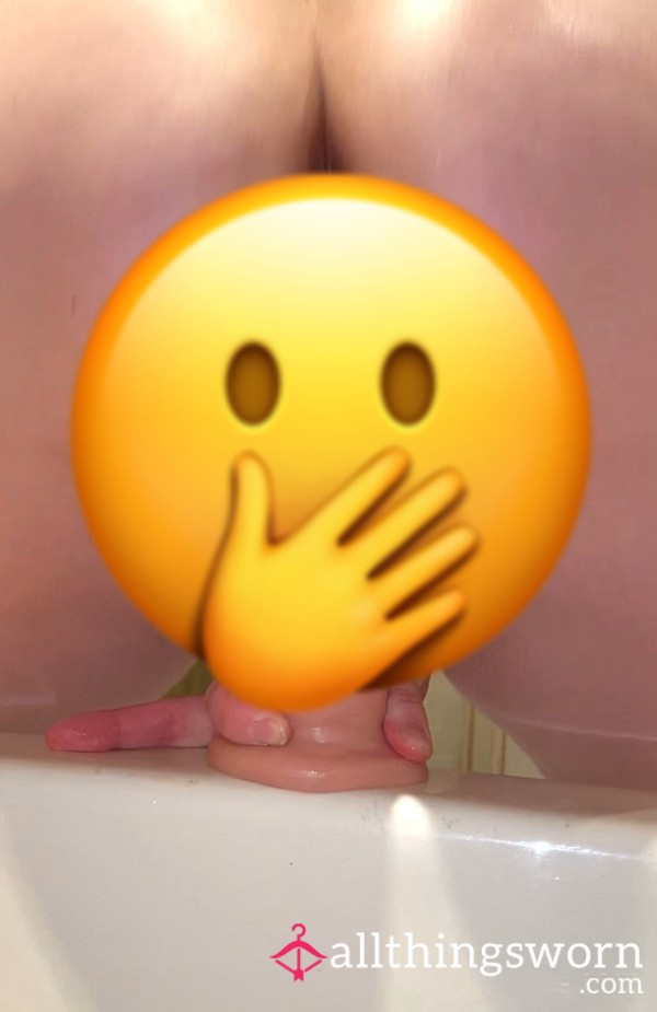 Pu**y Grabbing Huge Di**o