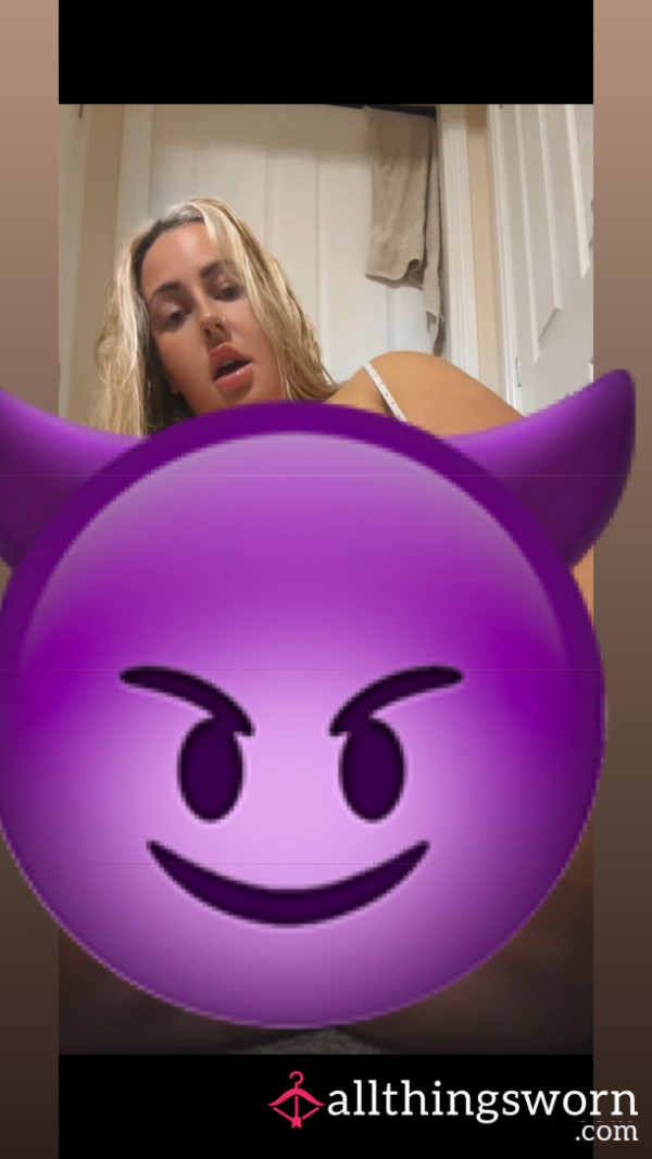 Pu**y Play
