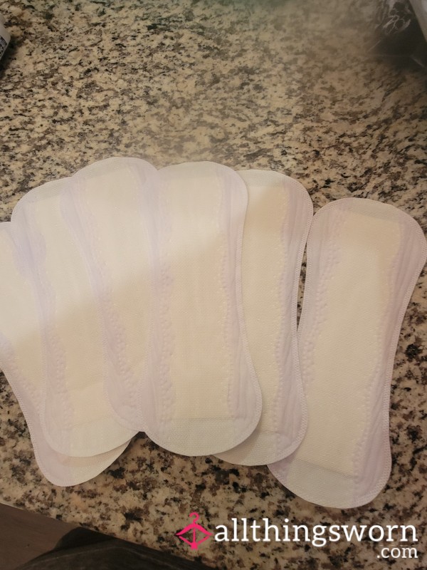Pu**y Smelled Always Panty Liners.
