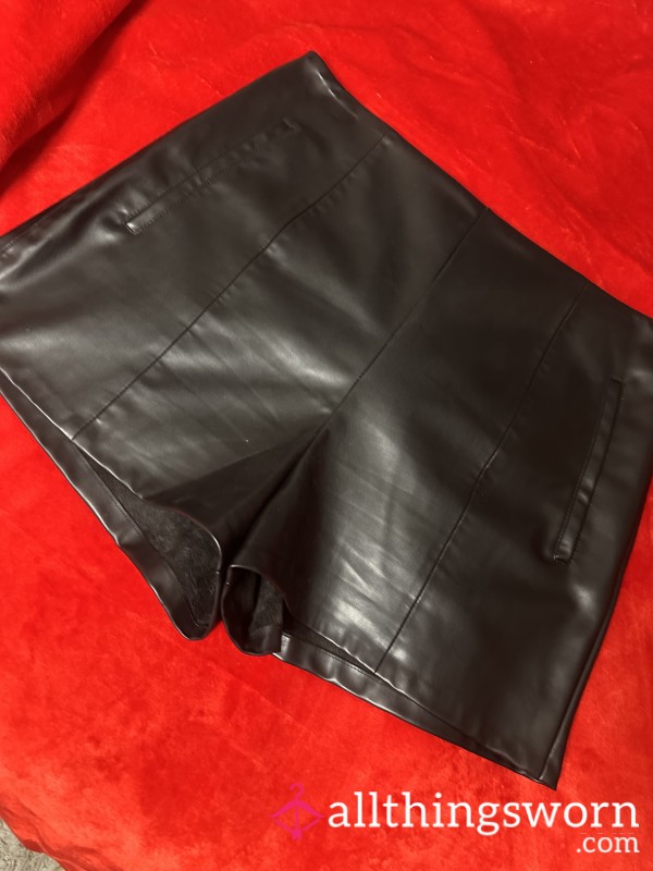 ✨Pvc Shorts✨