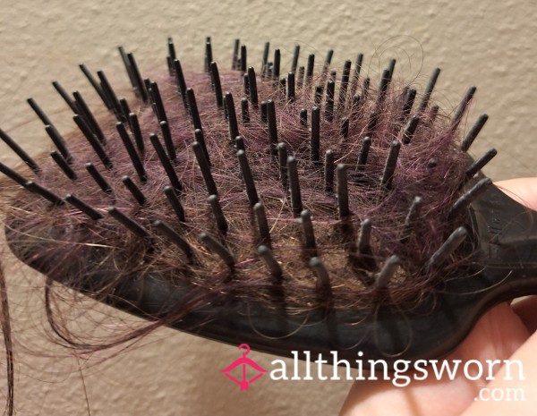 Queen's Filled Up Hairbrush