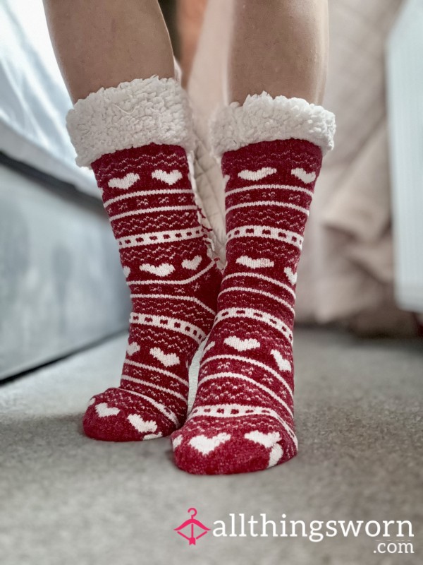 🔥 Queen’s Snuggle-Ready Slipper Socks 🔥