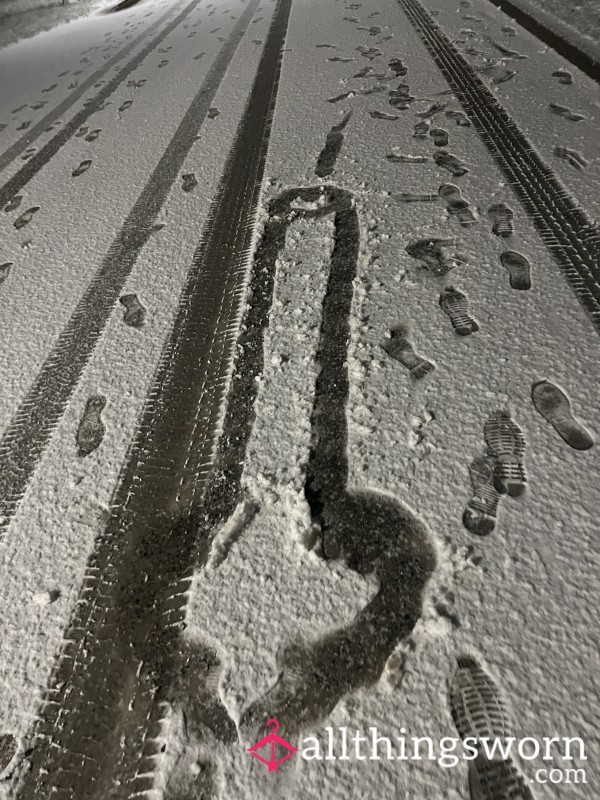 Quick Pu**y Play - Only £2