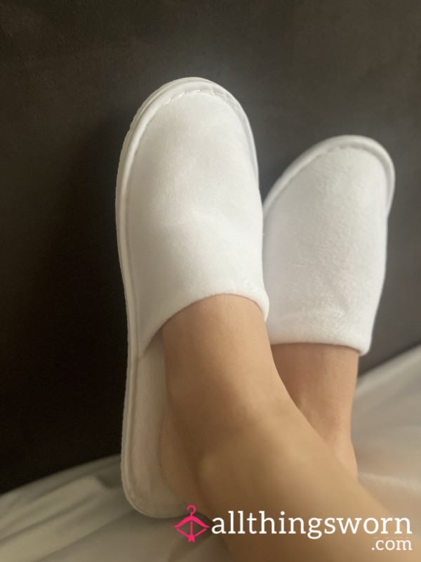 Radisson Blue Hotel Slippers