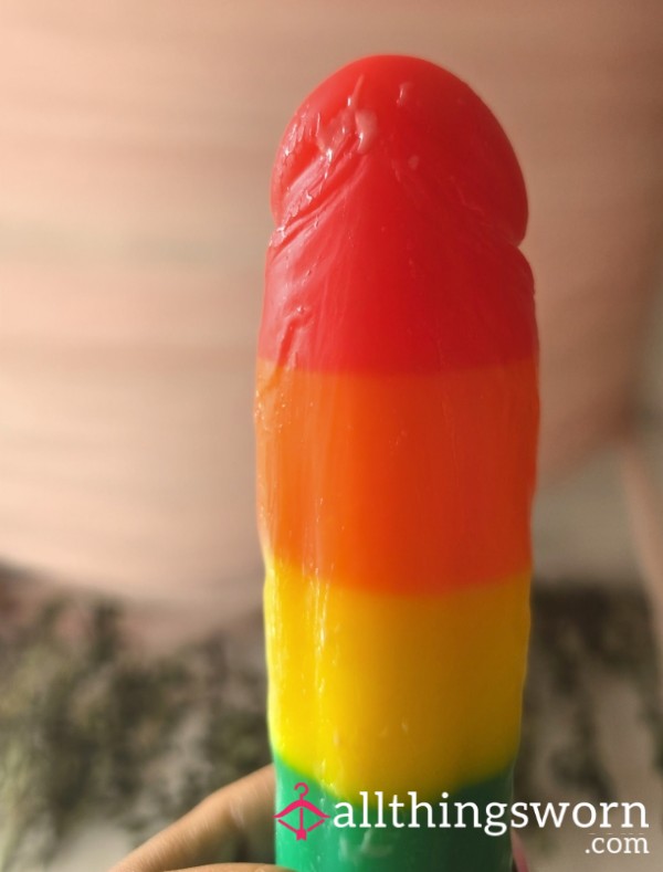 Rainbow Di**o And Vibrator 😜🍒