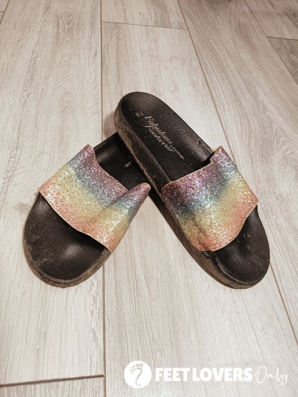 Rainbow Slip On Shoes Size 7/8