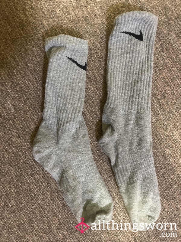 Rare Authentic Military Exercise Socks With 10 Days Of Unwashed Wear, Built Up Through Training, Sweat, And Constant Use. Untouched And Preserved Exactly As Worn.