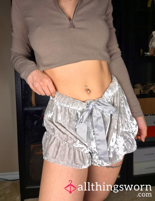 🍓Rare Victoria's Secret Crushed Velvet Shorts Soft Shiny Silver Sleep Shorts Filly Bottoms Pj Lounge Lingerie Shorts Japanese Asian Girl Tattooed S**y Hot Model Gym Trainer