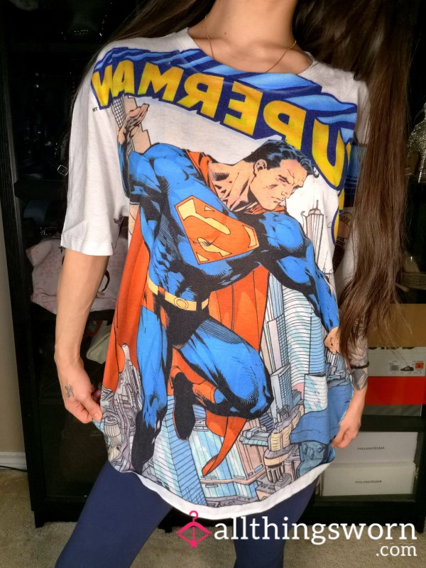 Rare Vintage Super Man T-Shirt Top Medium Marvel Comics Nerdy Geeky Superhero Well Worn 12+ Years Japanese Asian Gym Girl Athetic Petite Cute Tattoo Fitness Model Personal Trainer