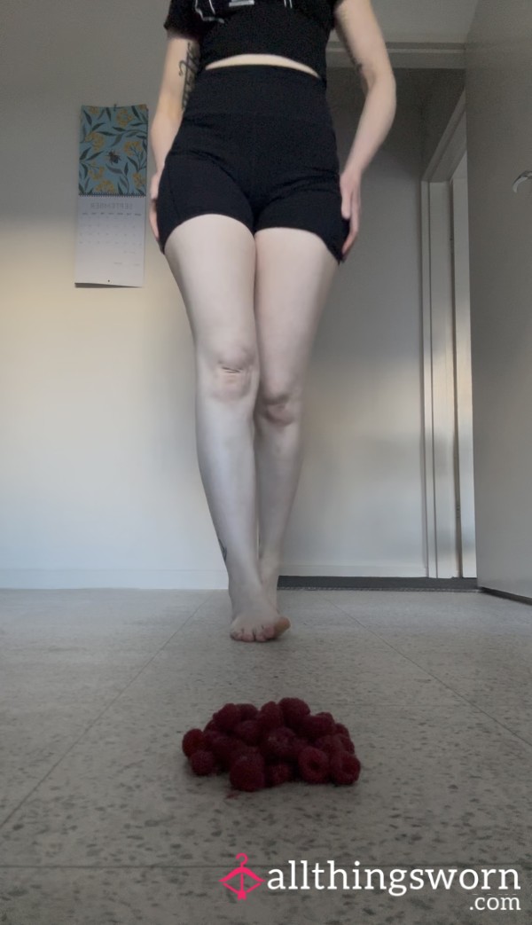 Raspberry Foot Crush – Messy & Sweet