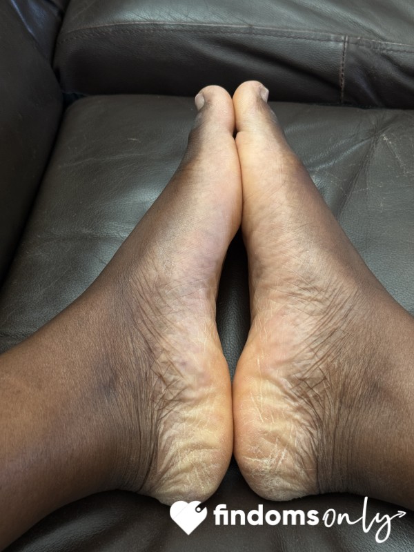Chocolate Goddess Feet In Need Of Worship